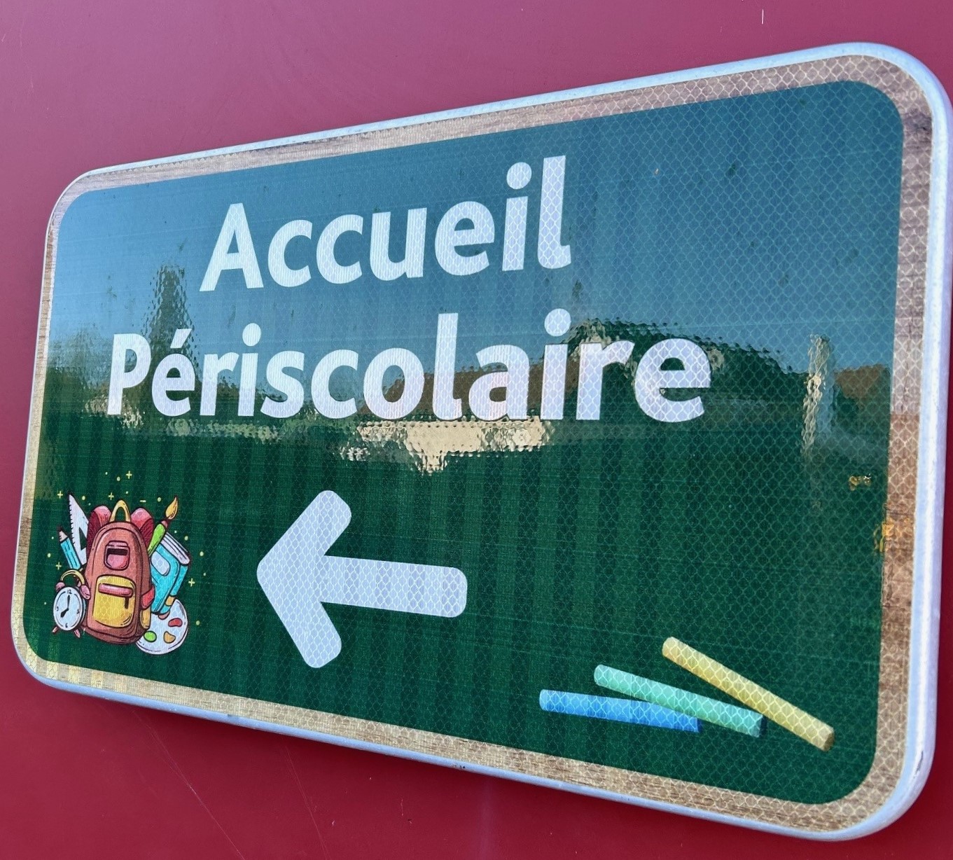 Panneau d'un accueil périscolaire dans le Doubs